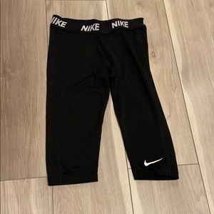 Black Nike Capri Leggings